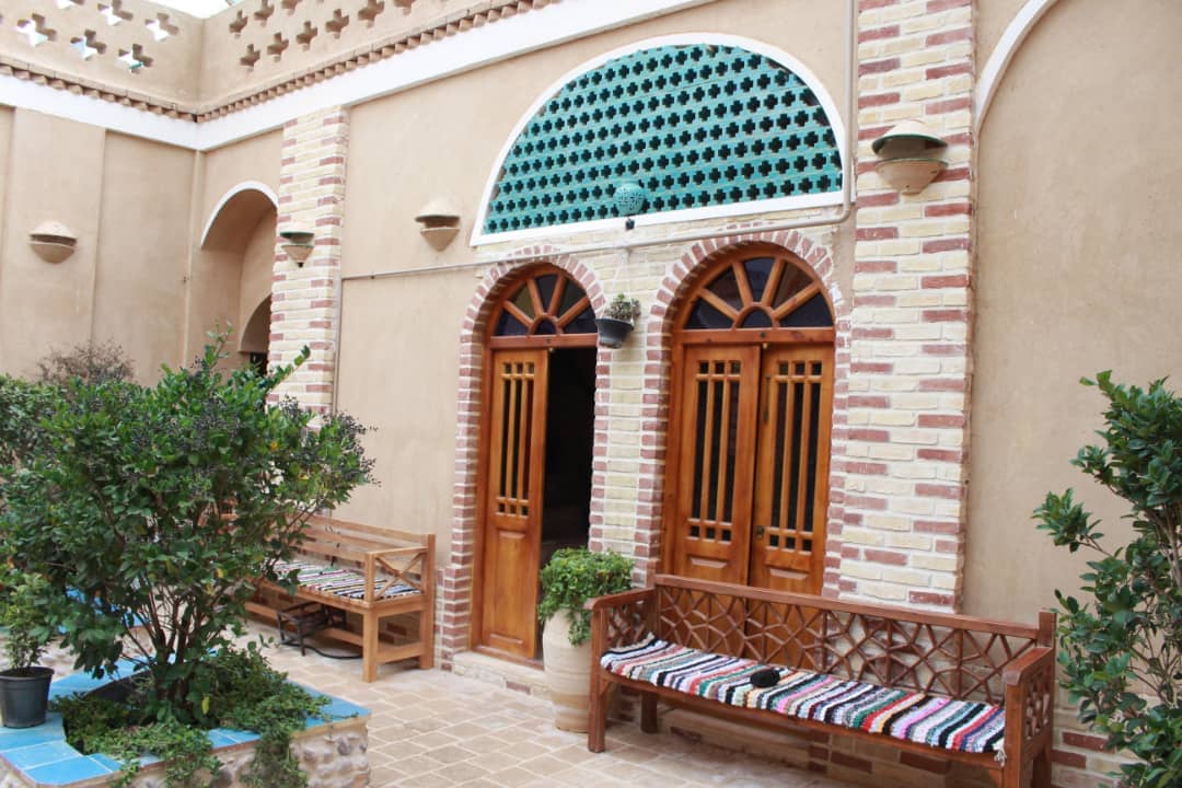 اجاره اتاق بومگردی در خور 