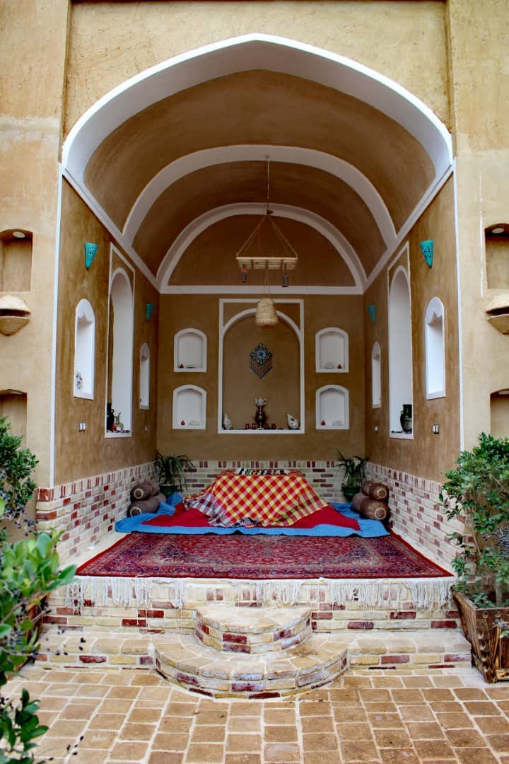 اجاره اتاق بومگردی در خور 