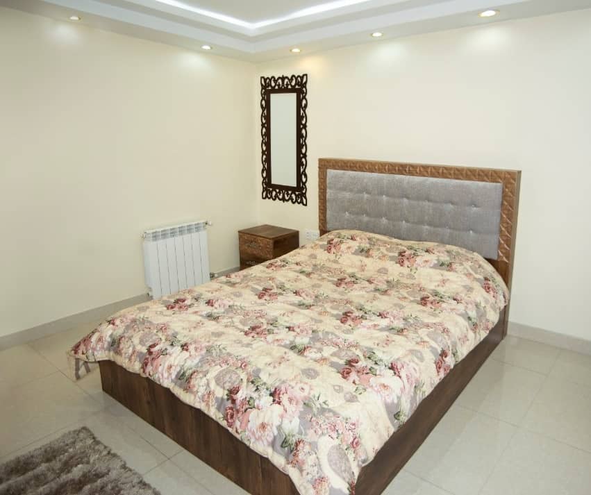 اجاره آپارتمان مبله دوخوابه در پاسداران تهران - طبقه ی سوم