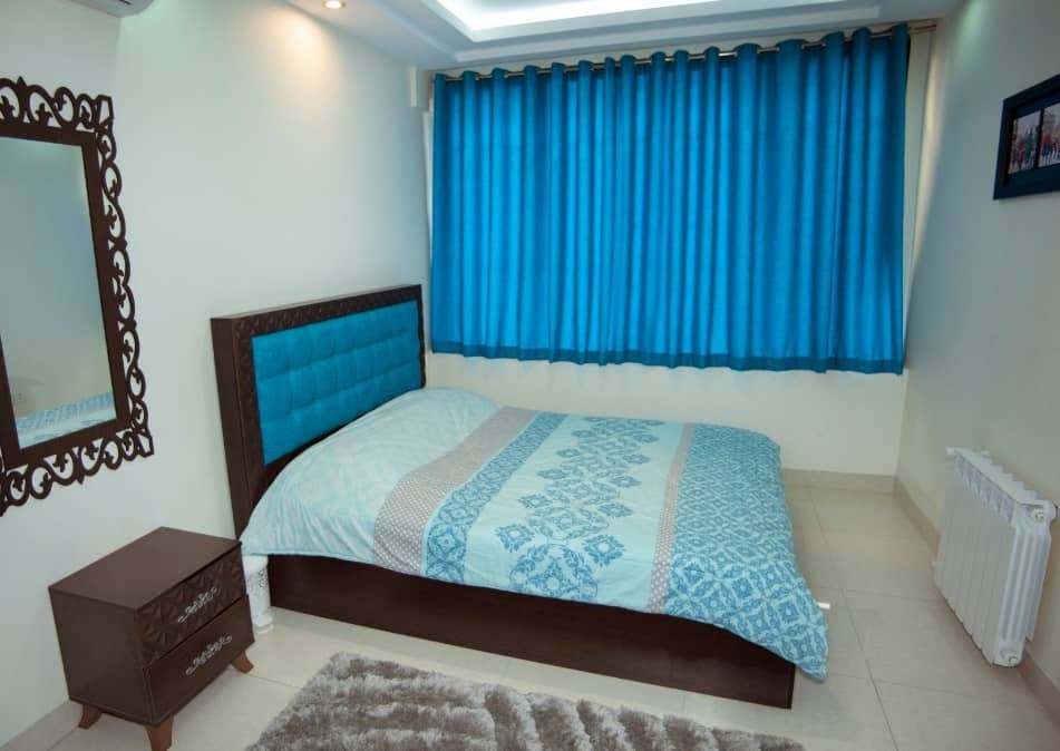 اجاره آپارتمان مبله دوخوابه در پاسداران تهران - طبقه ی سوم