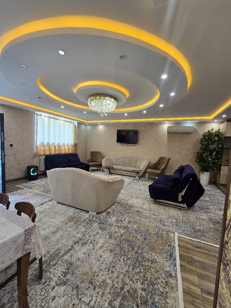 اجاره باغ با استخرسر پوشیده آبگرم در پردیس صدرا