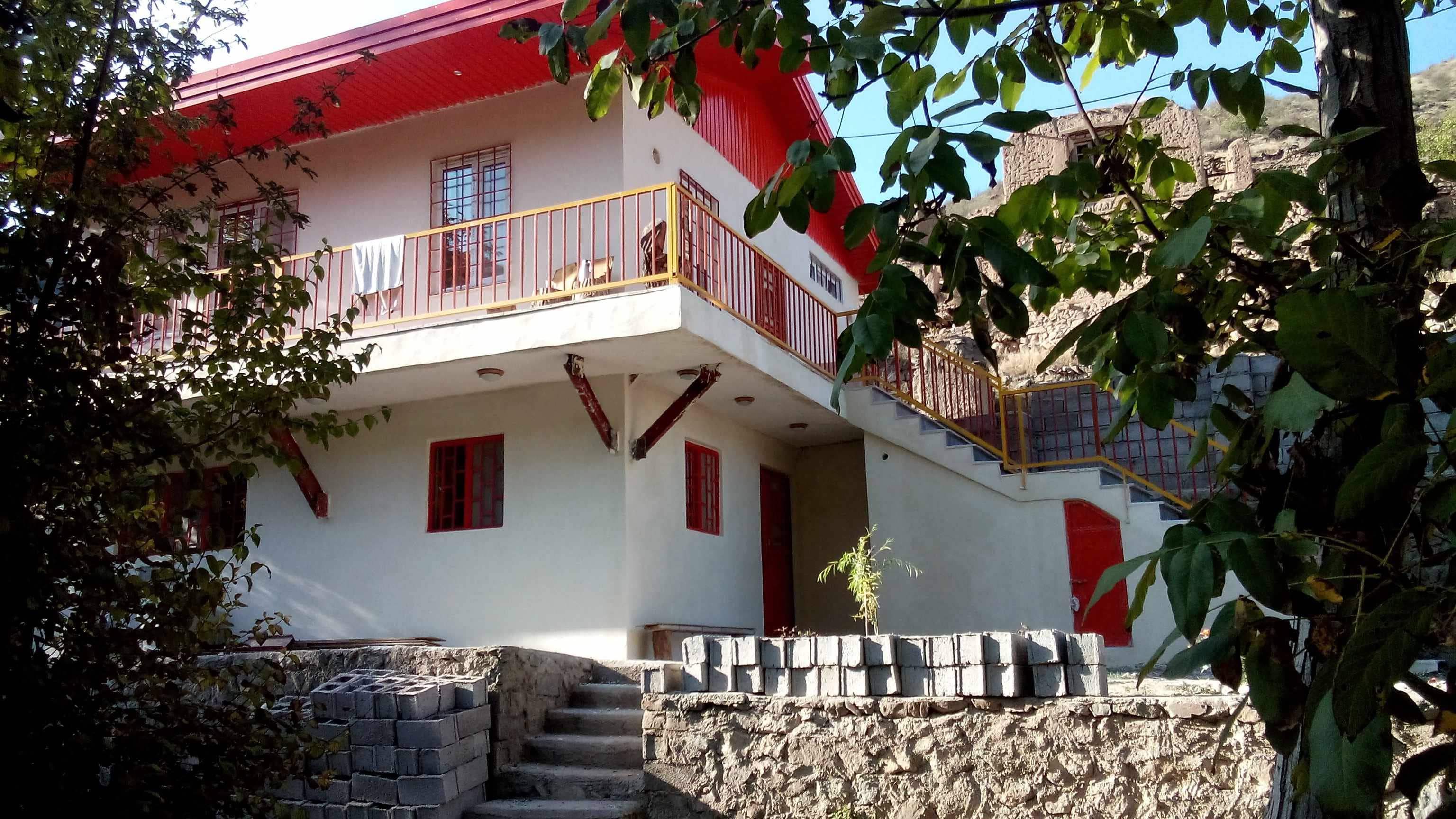 اجاره ویلا کوهستانی در گلوسنگ کلیبر