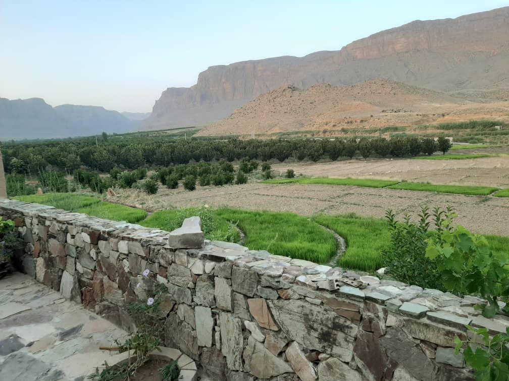 اجاره اتاق سنتی در استهبان ایج _ اتاق 1