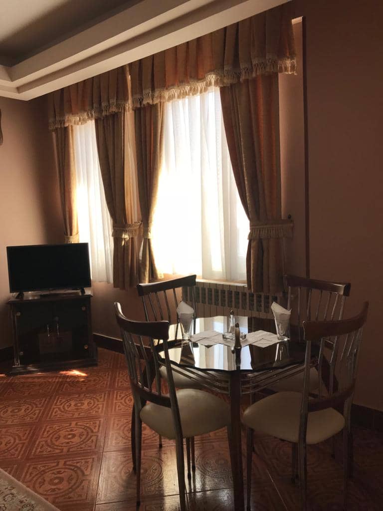 اجاره هتل سوئیت چهار تخته در پیروزی