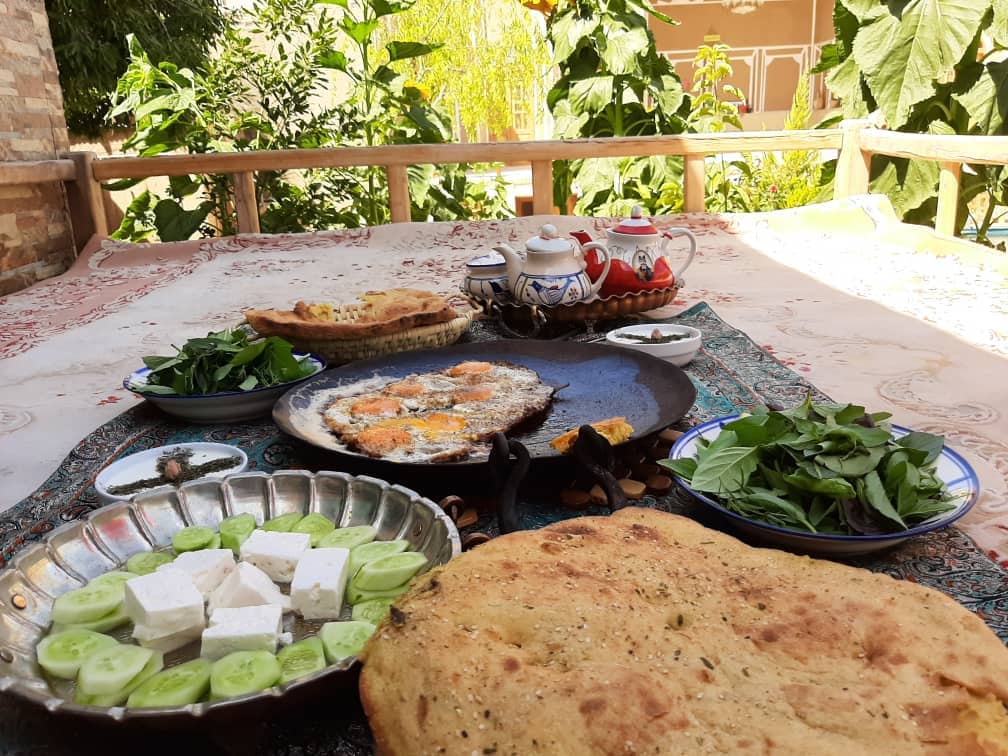 اجاره بوم گردی سنتی در مهریز یزد | جهانگرد 7 چهارتخته