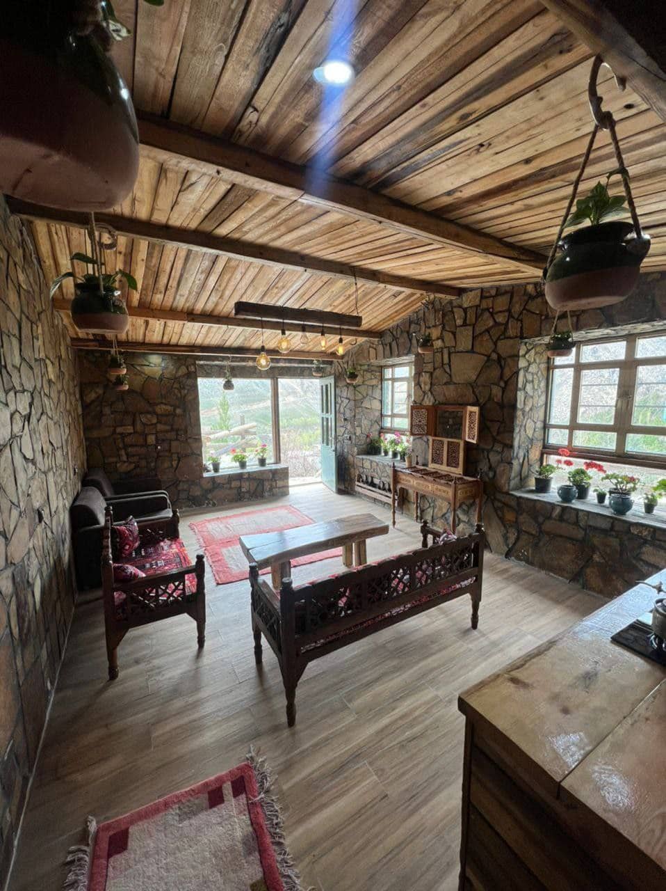 اجاره کلبه چوبی کوهستانی در گنج نامه همدان - کد 2