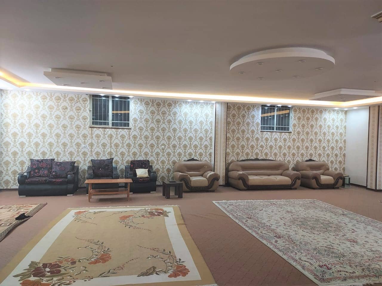 اجاره ویلا باغ در ورودی شاهین شهر