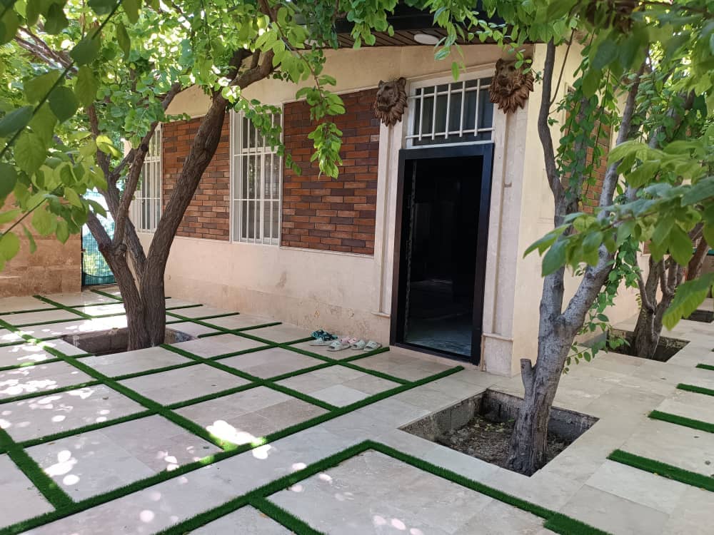 اجاره باغ ویلایی استخرآب گرم در کردزار شهریار  باغ 