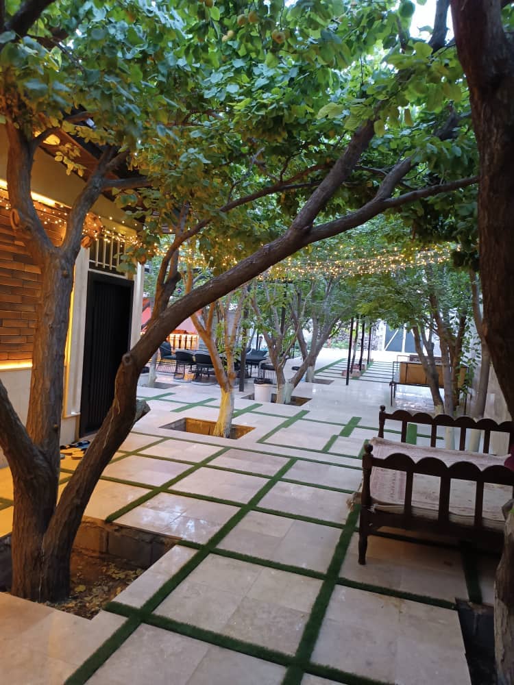 اجاره باغ ویلایی استخرآب گرم در کردزار شهریار  باغ 
