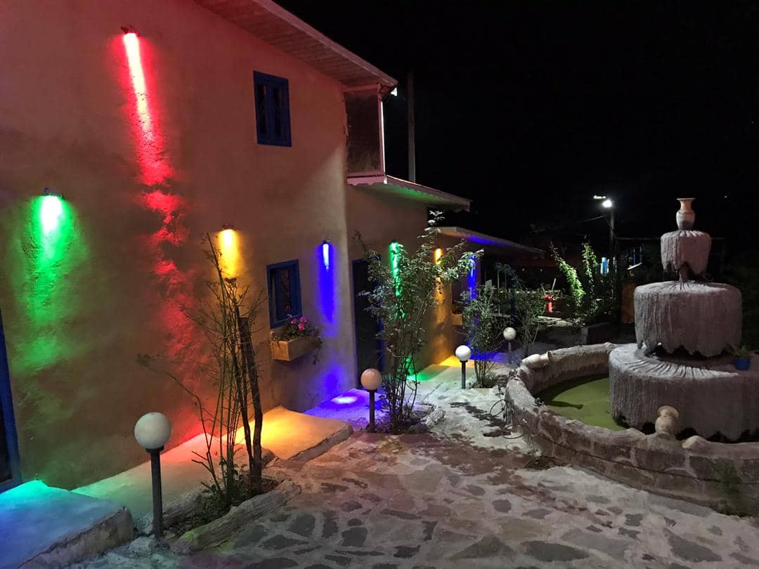 اجاره اقامتگاه بومگردی در کندلات رستم آباد