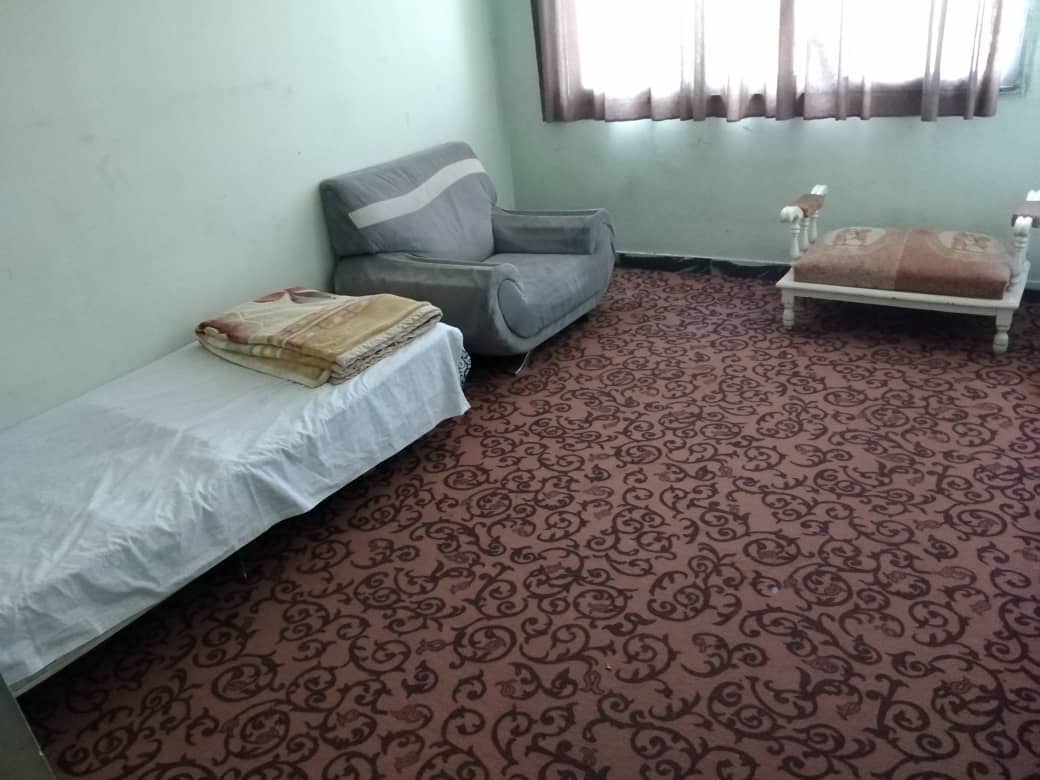 اجاره آپارتمان مبله دوخوابه در سه راه نمازی شیراز -طبقه اول