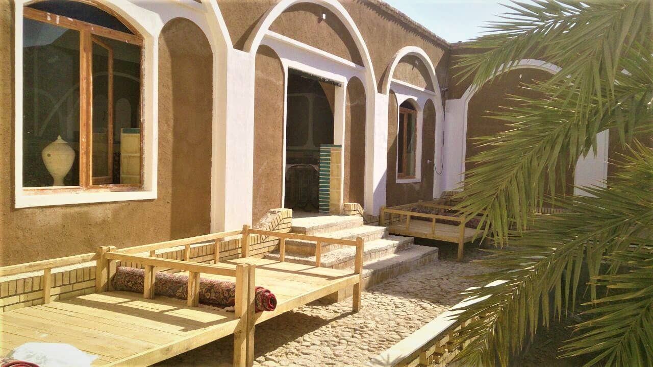 اجاره اتاق بومگردی در خوربیابانک اصفهان