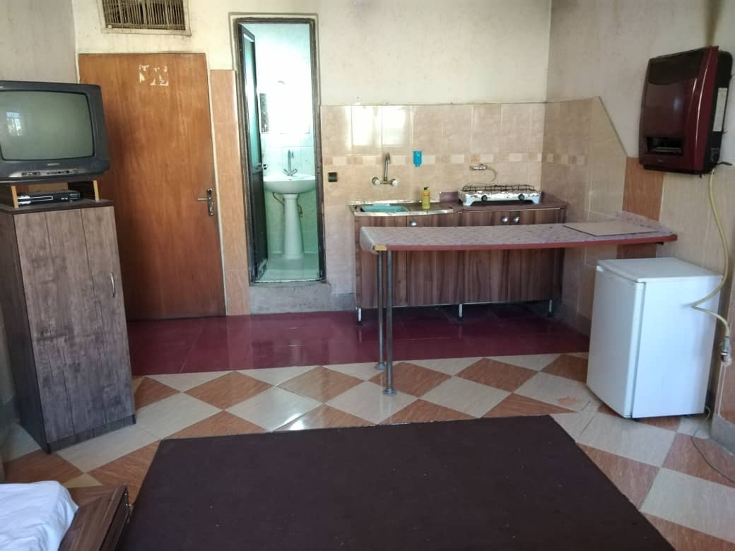 اجاره سوئیت سه تخته سه راه نمازی شیراز - 3