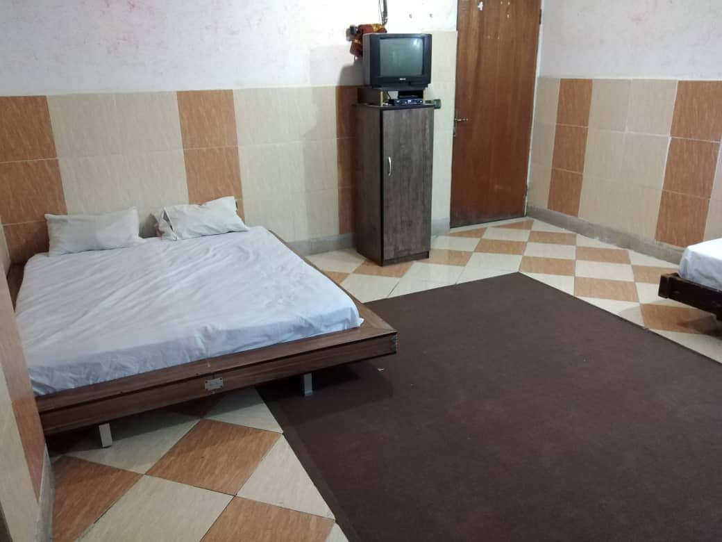 اجاره سوئیت چهار تخته سه راه نمازی شیراز - 4