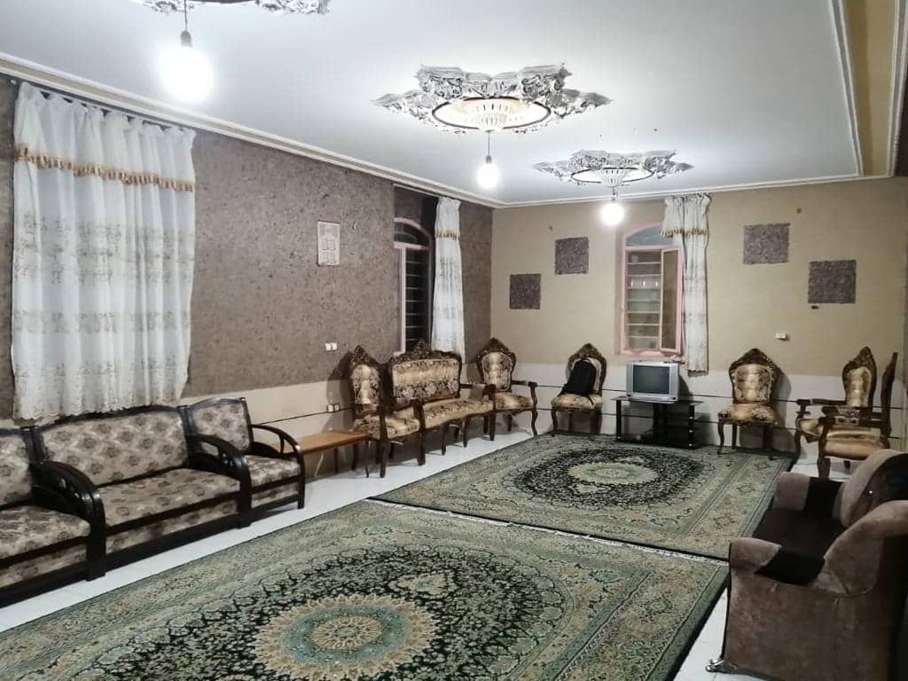 اجاره ویلا با استخرسرپوشیده آبگرم در گویم شیراز