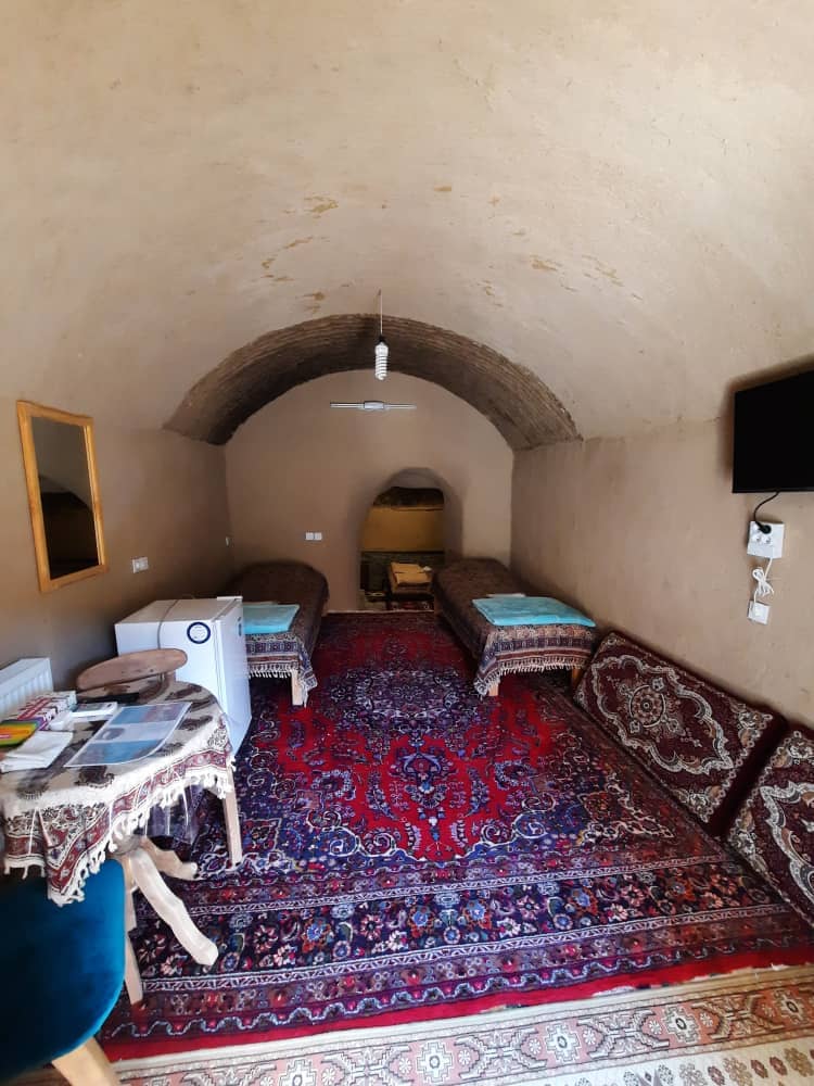 اجاره خانه سنتی در نطنز اصفهان - کاریزا