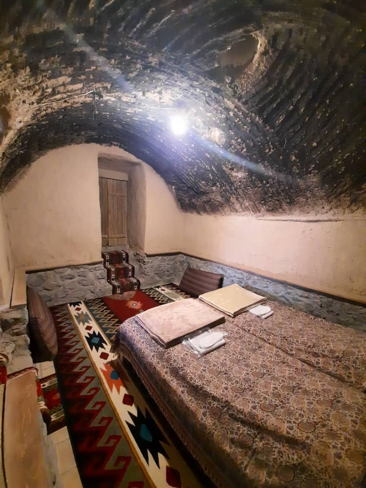 اجاره خانه سنتی در نطنز اصفهان - کاریزا