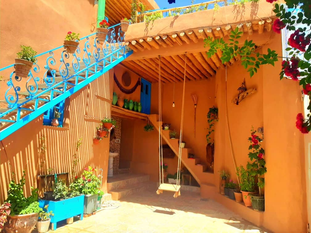 اجاره اقامتگاه بومگردی در کندوله کرمانشاه