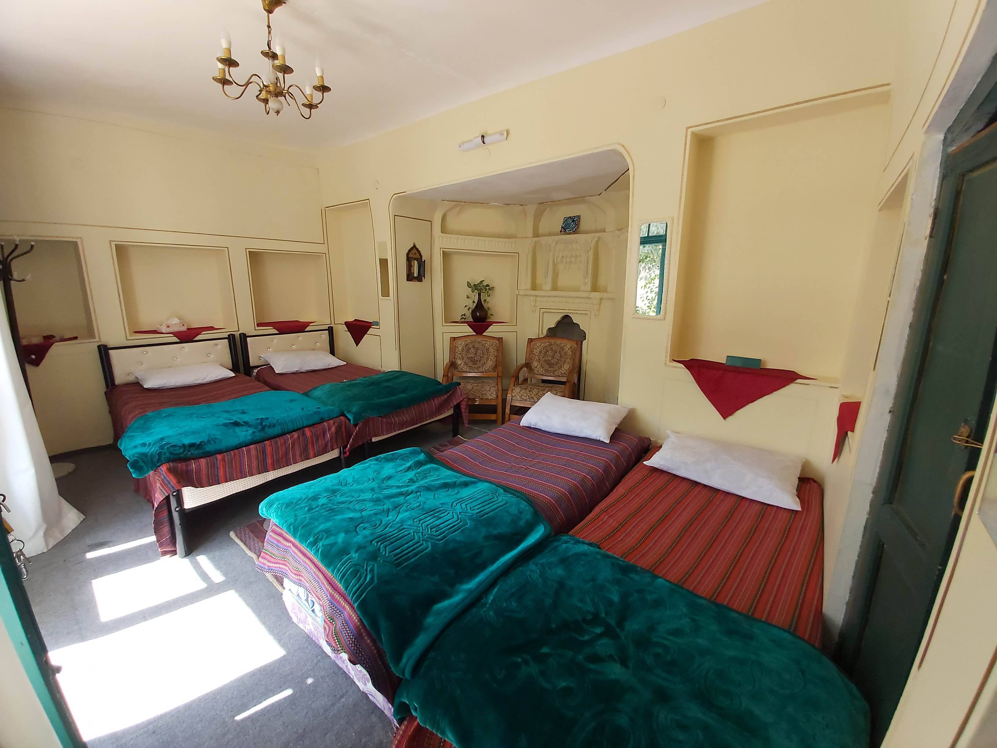 اجاره اتاق چهار تخته ابن سینا اصفهان - 3