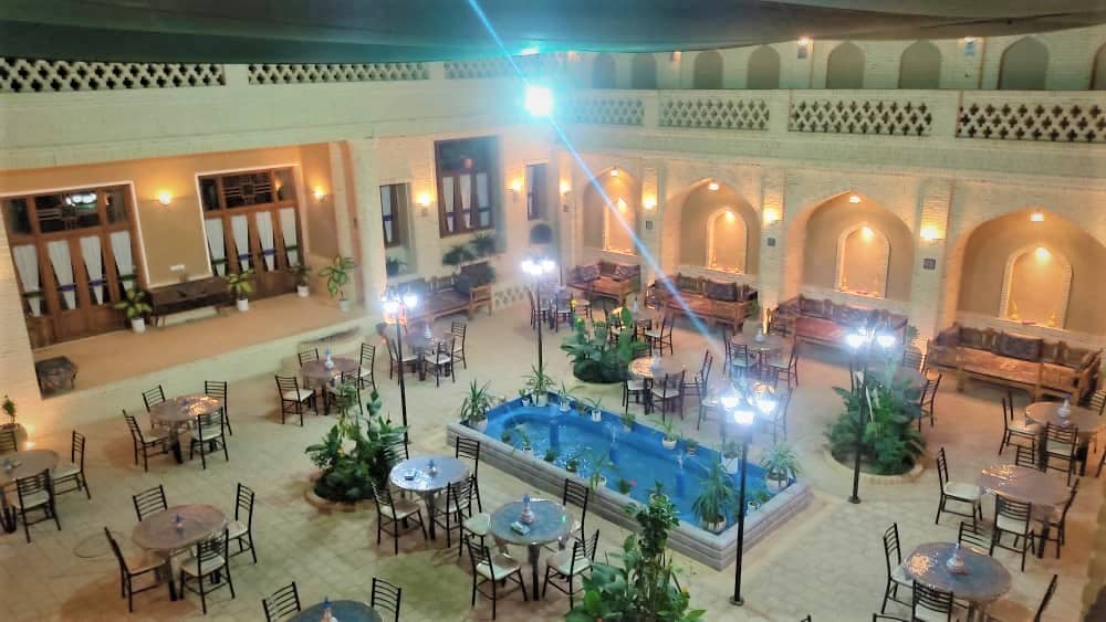 اجاره خانه سنتی در دکتر طبا نائین - 4تخته