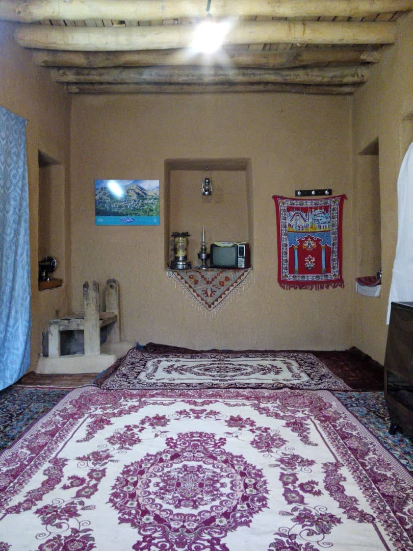 اجاره سوئیت سنتی در روئین اسفراین - دژ1