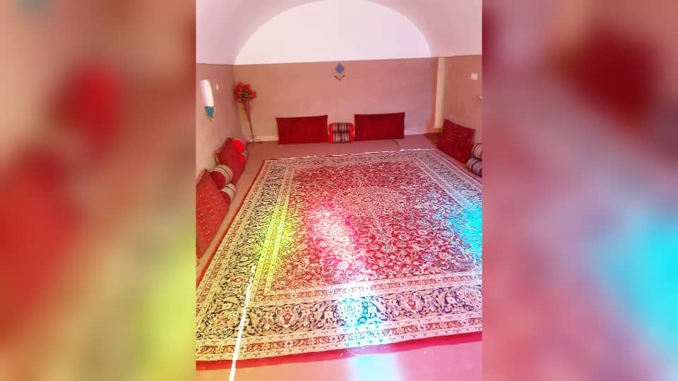 اجاره اتاق سنتی بومگردی در احمدیه طبس