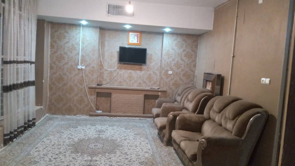 اجاره آپارتمان مبله یک خوابه در هفت تنان شیراز - طبقه ی اول