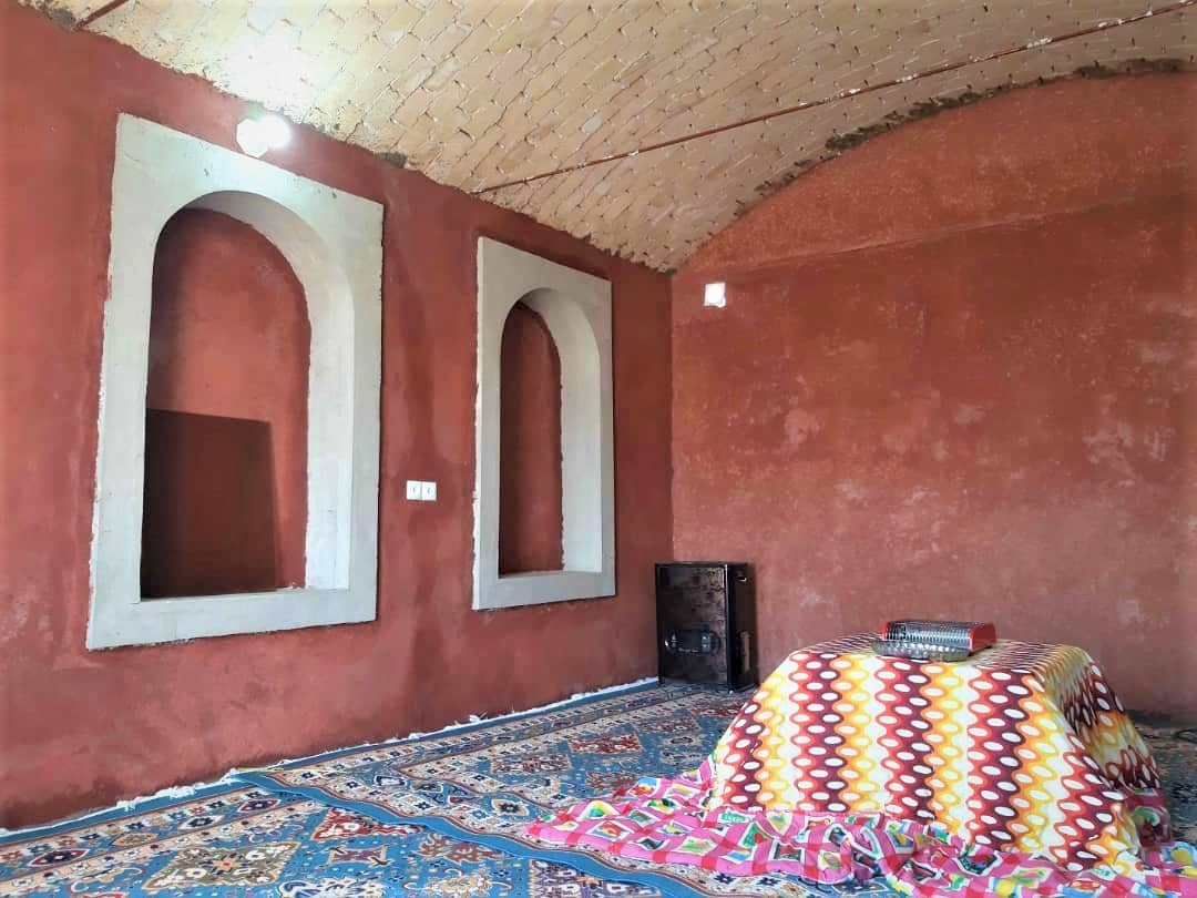 اجاره اقامتگاه کویری در مرنجاب آران و بیدگل-15 متری