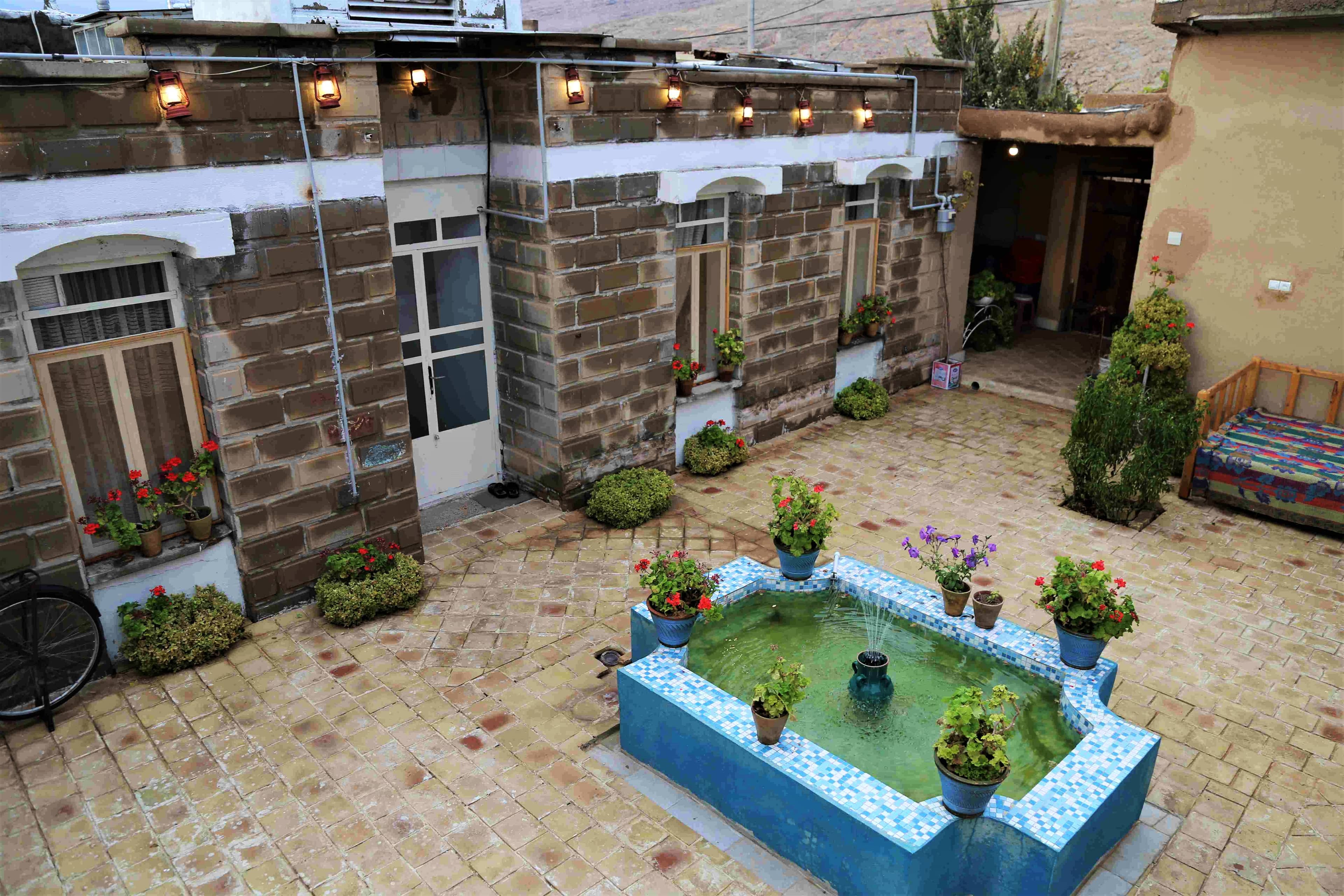 اجاره خانه سنتی و بومگردی در شهرک ولی عصر مرودشت