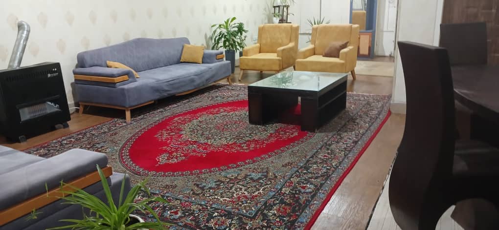 اجاره منزل مبله در محتشم صدرا - همکف