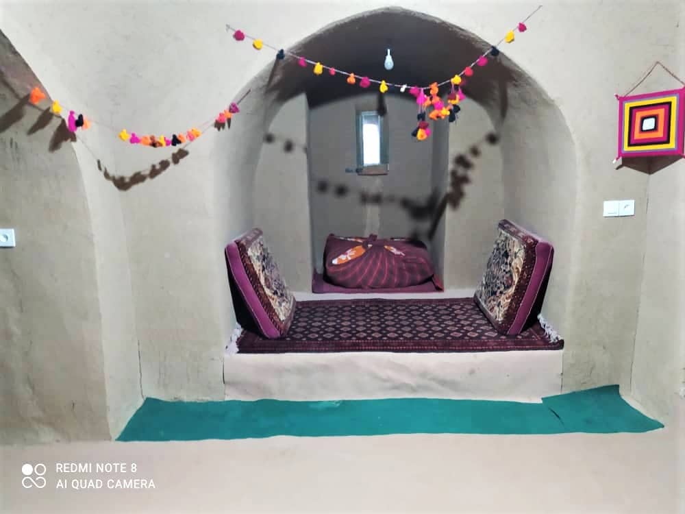 اجاره اتاق سنتی در خاتم الانبیا سنگان - 3