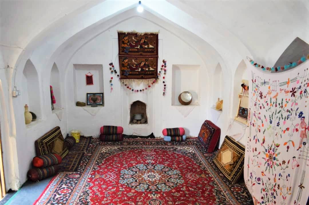 اجاره اتاق سنتی در خاتم الانبیا سنگان - 4