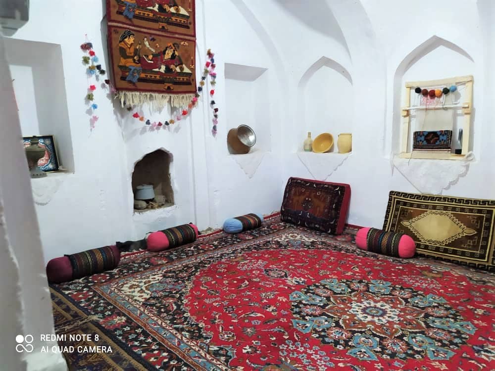 اجاره اتاق سنتی در خاتم الانبیا سنگان - 4