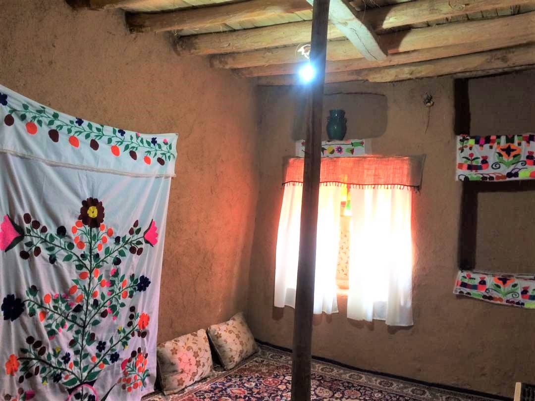 اجاره اقامتگاه کوهستانی سنتی در مجن - میاندو