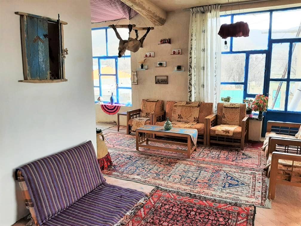 اجاره اقامتگاه بومگردی در درمن جاورسیان