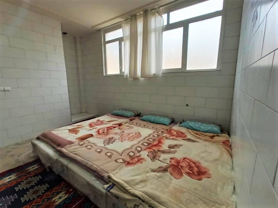 اجاره اتاق در اراک قم - 3 تخت