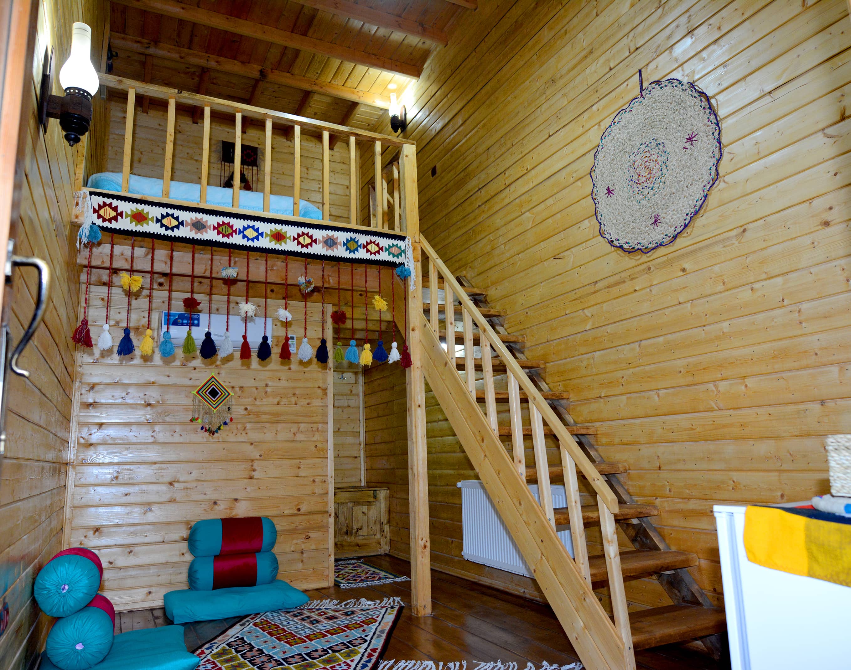 اجاره اتاق چوبی سنتی در کوزه گران شفت - شاه نشین