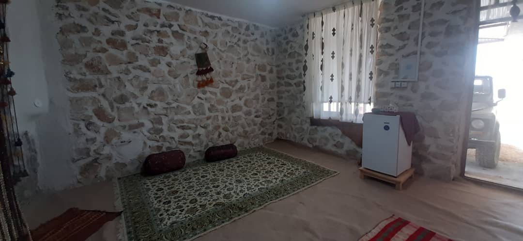 اجاره اتاق سنتی در تنگ چوگان کازرون