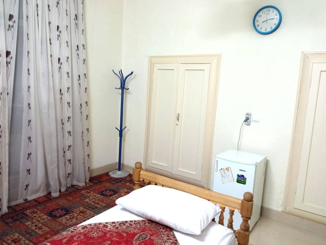 اجاره مهمانسرای سنتی در یزد - یک تخته
