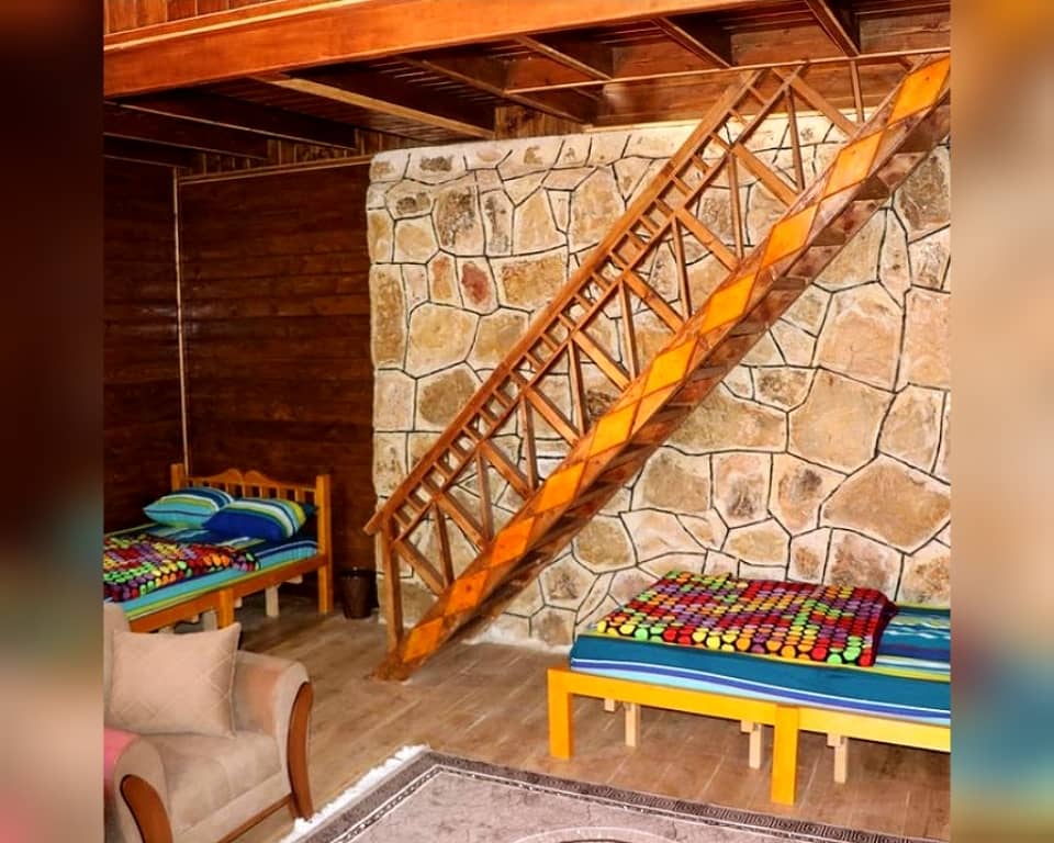 اجاره کلبه چوبی سنتی در مرزیکلا مازندران