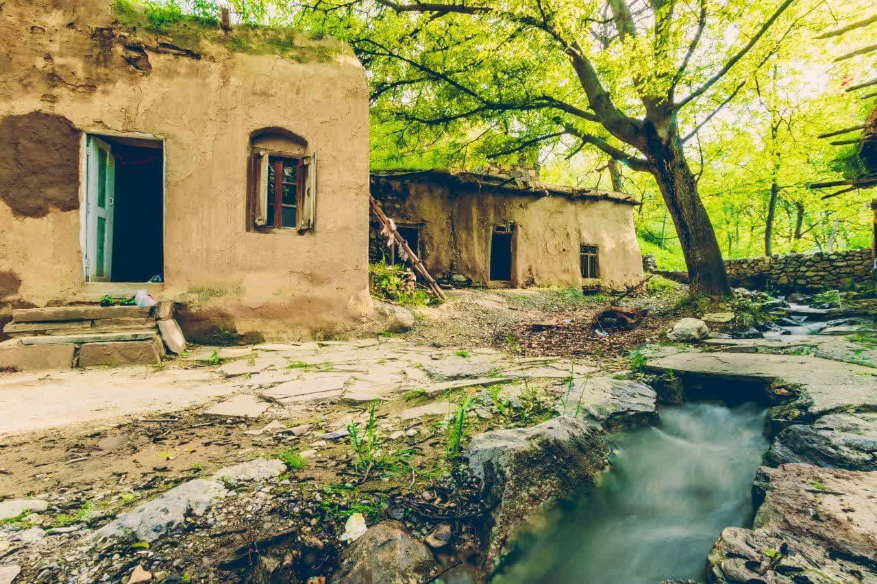 بومگردی سنتی در روستای چهارراه کلات نادری - مرخ