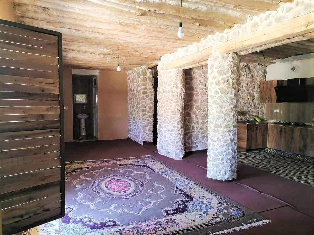 اجاره سوئیت سنتی در سربست سپیدان - 90 متری تک خوابه