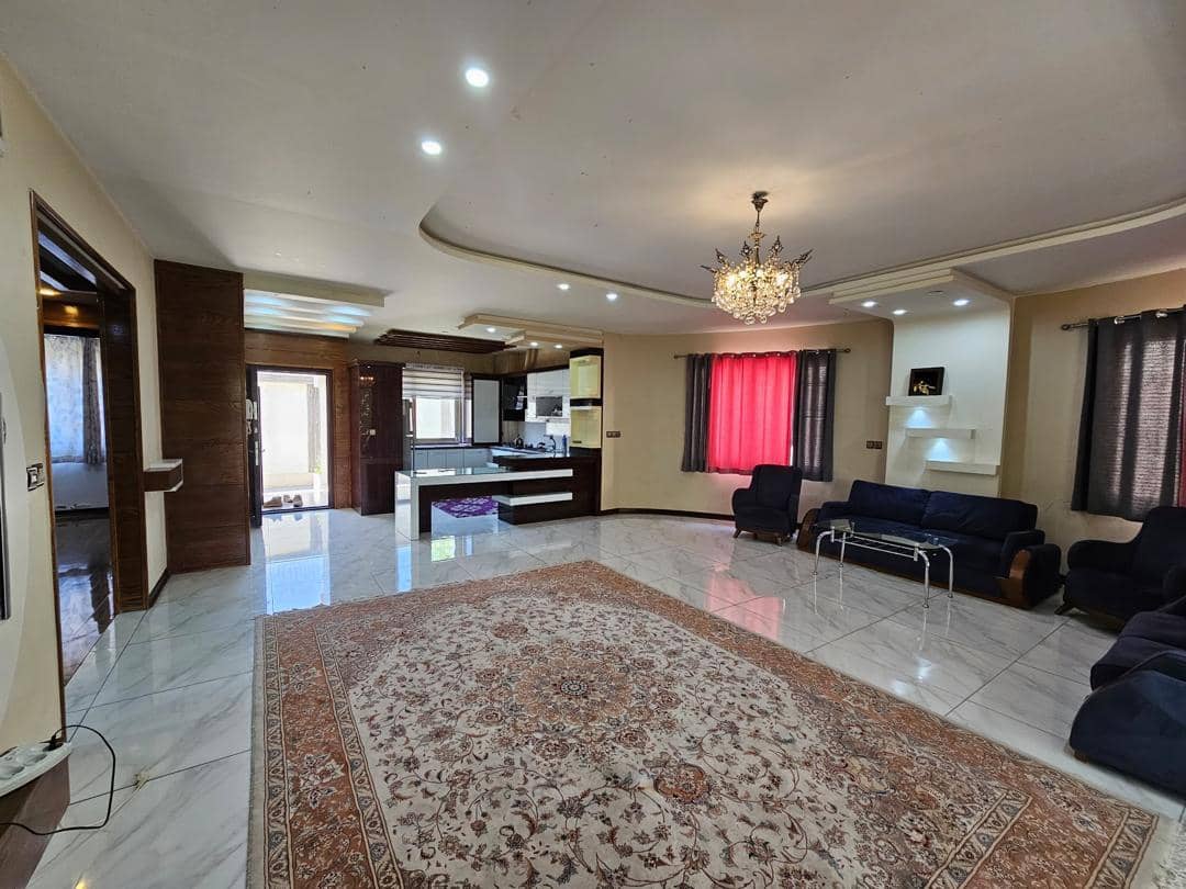 اجاره ویلا باغ با استخر سرپوشیده آبگرم در باغبهادران - نزدیک رودخانه