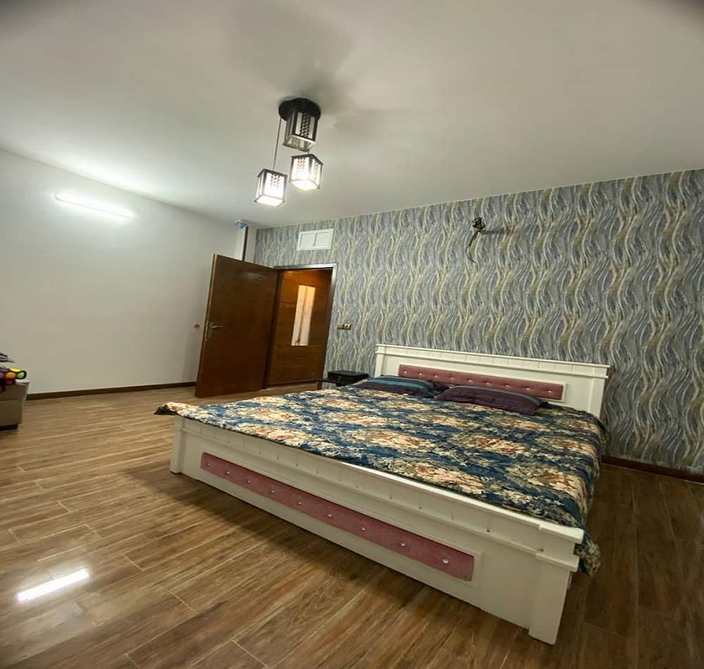 اجاره ویلا باغ با استخر سرپوشیده آبگرم در باغبهادران - نزدیک رودخانه