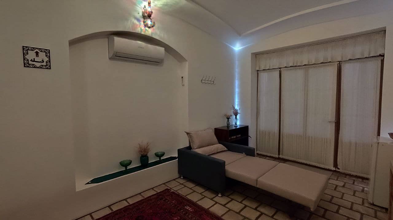 اجاره اتاق سنتی در نوش آباد کاشان- گندم