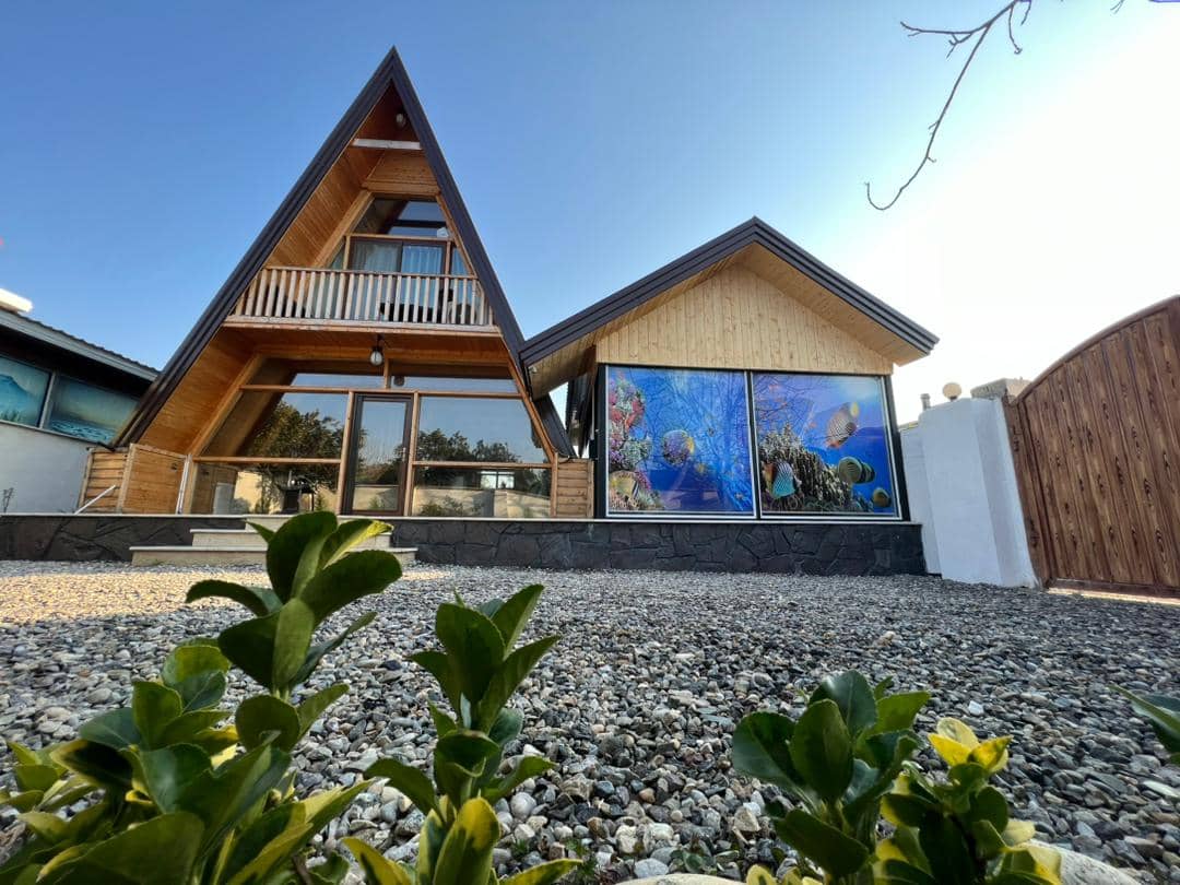 اجاره کلبه سوئیسی با استخر آبگرم در نیاسته