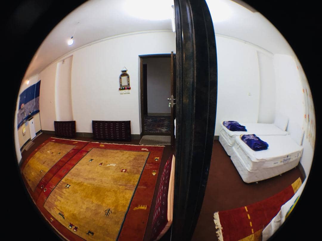 اجاره اقامتگاه بومگردی در قلعه نوخرقان شاهرود-سوئیت مستر