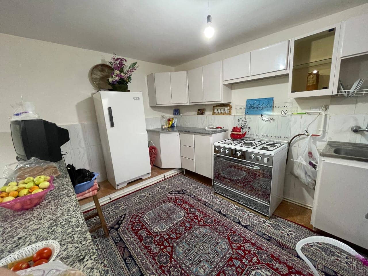 اجاره اقامتگاه بومگردی در پایین کوه زنجان