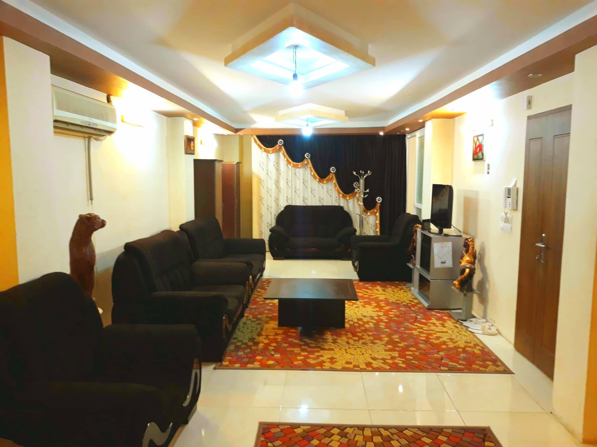 اجاره آپارتمان مبله لوکس در چهار باغ اصفهان 