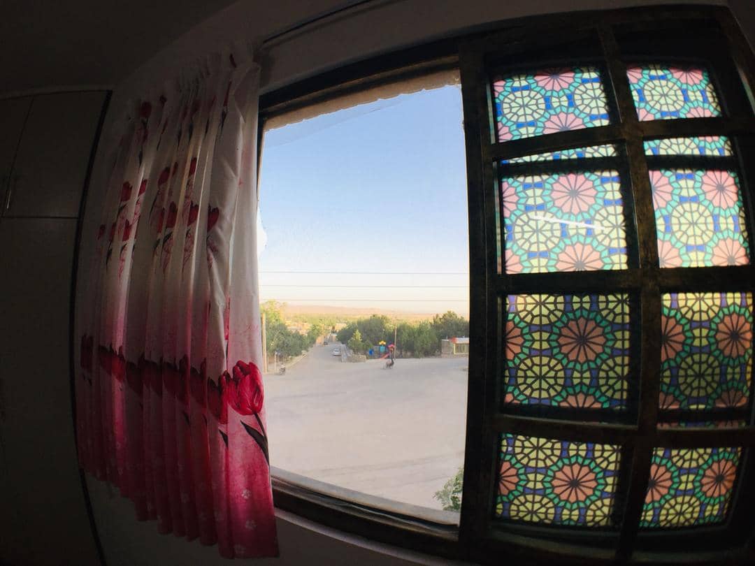 اجاره اتاق سنتی بومگردی در قلعه نوخان شاهرود -دوتخته اسپلیت دار